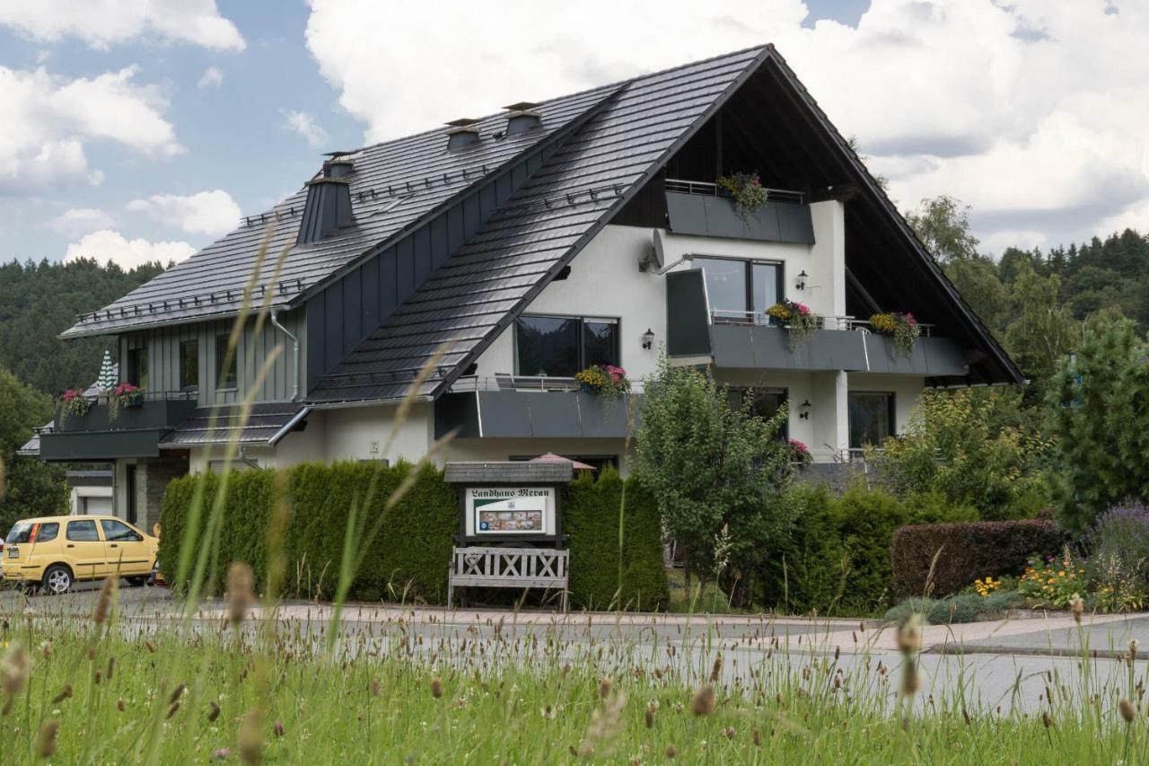 Ferienwohnungen Landhaus Meran Inkl Meinecardplus Віллінген Екстер'єр фото